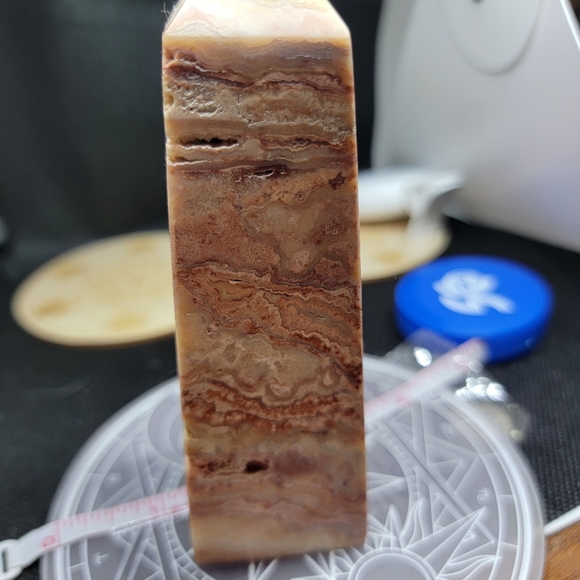 Crazy Lace tower - Picture 3 of 6